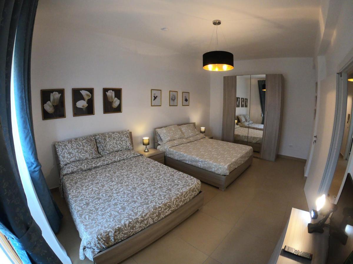 Caserta Royale Apartment מראה חיצוני תמונה