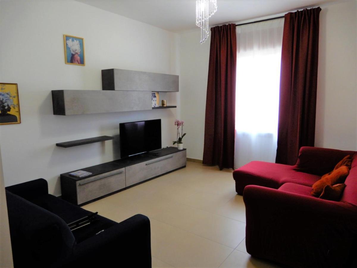Caserta Royale Apartment מראה חיצוני תמונה