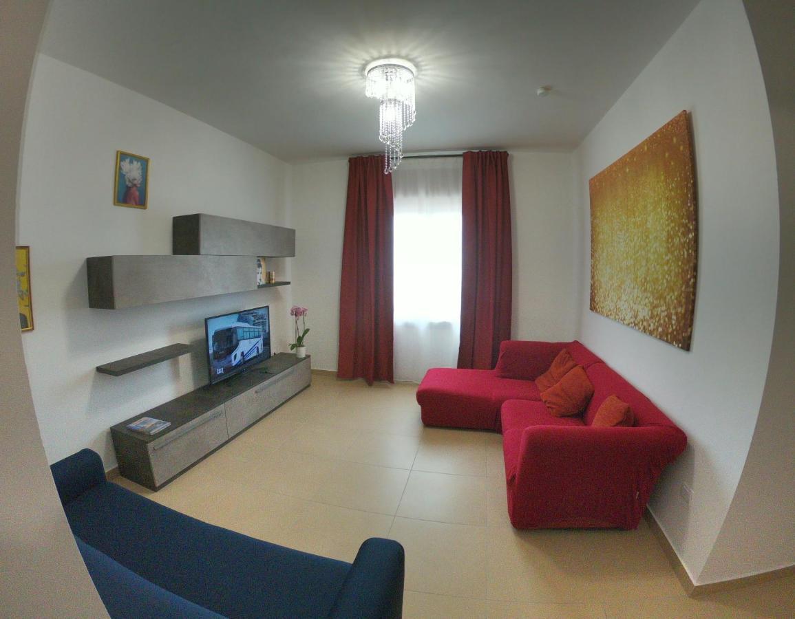 Caserta Royale Apartment מראה חיצוני תמונה