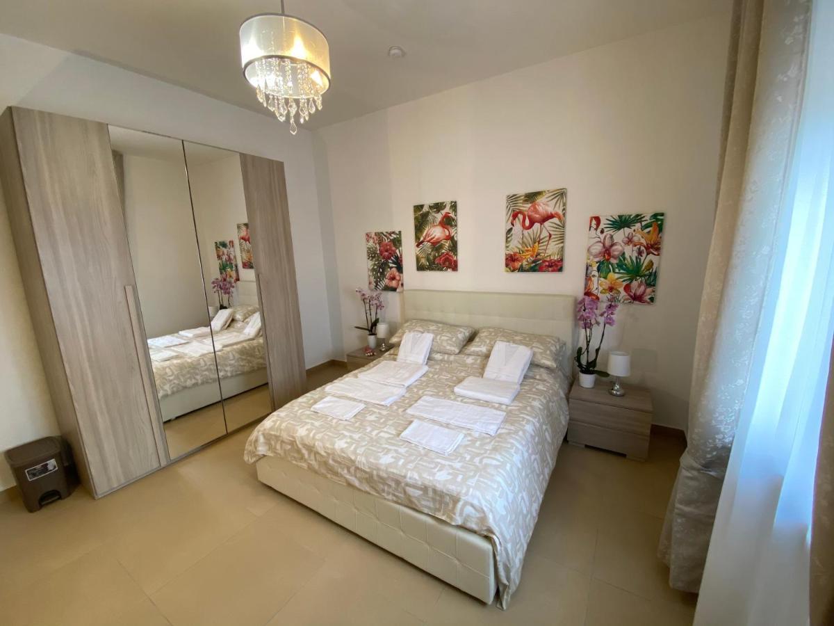 Caserta Royale Apartment מראה חיצוני תמונה